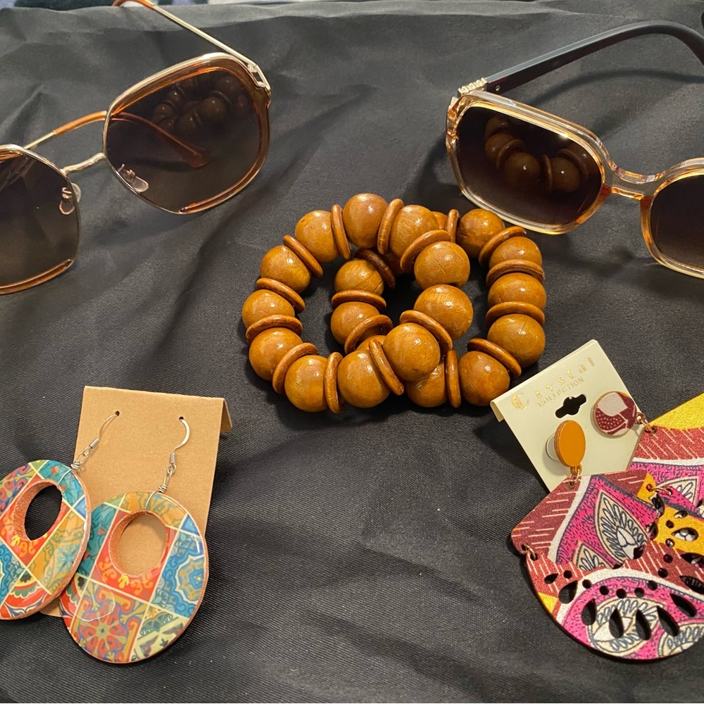 COPY - Women’s accessory bundle